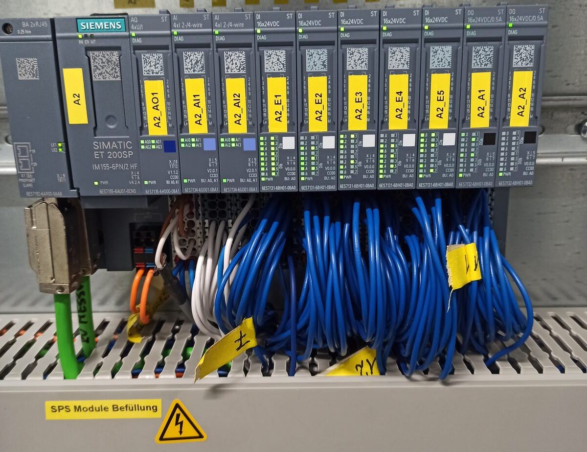 Siemens-Steuerung im Schaltschrank einer Betonmischanlage